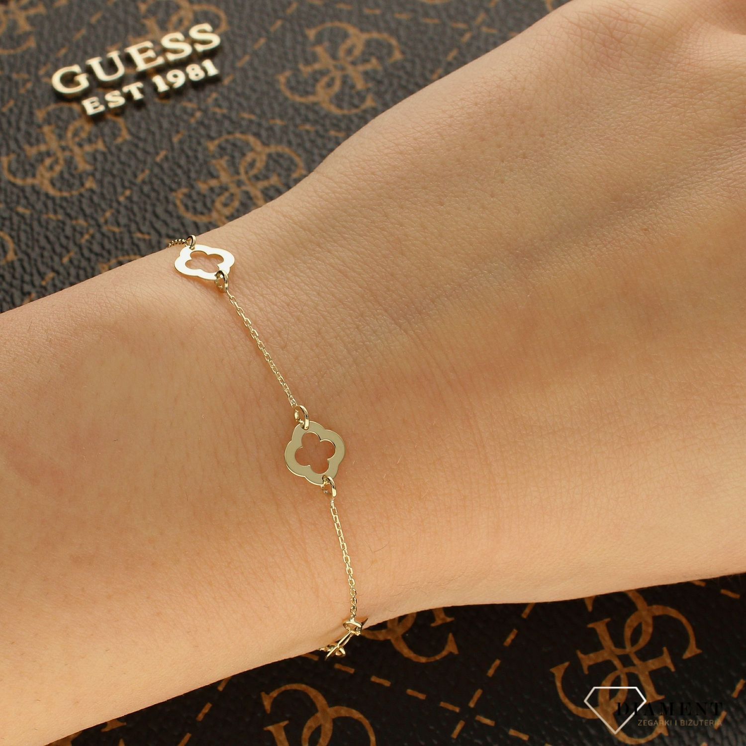 Złota bransoletka celebrytka z trzema koniczynkami BR 4834A.jpg